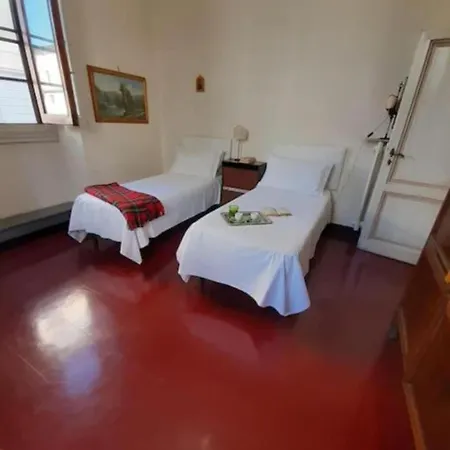 Appartement Antiques Lover's Flat, *
