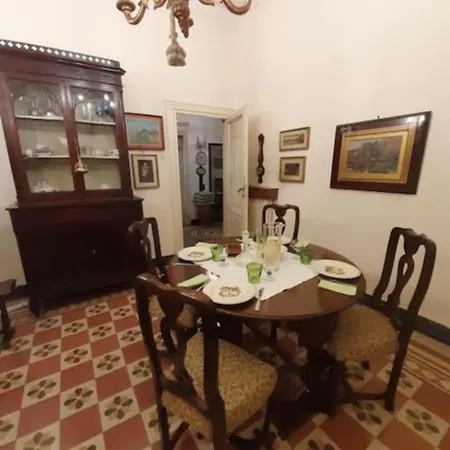 Appartement Antiques Lover's Flat,